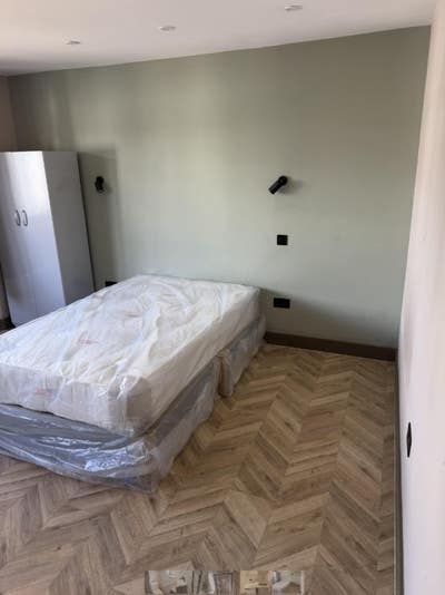Studio Room Available – Leys Close UB9  Main Photo