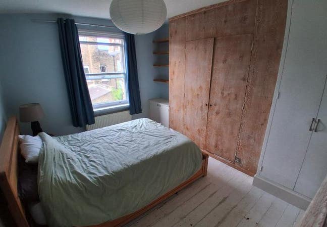 Bedroom in a spaceous flat near Lambeth North Main Photo