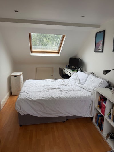 Stamford Brook spare room Main Photo