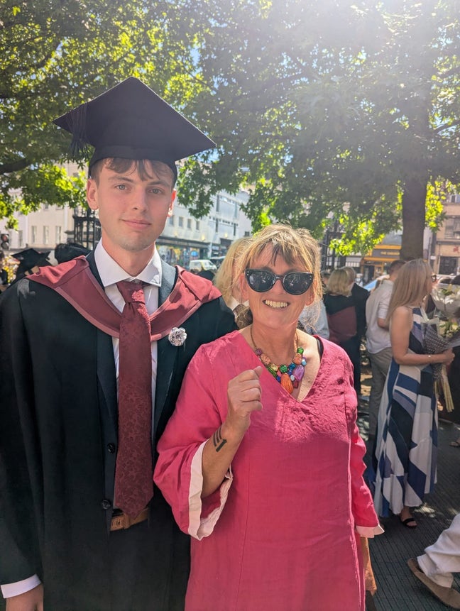 Looking for a house/ flat share in/ around Bristol Main Photo