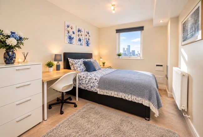 😍E16 Refurbished Room in New build apartment😊 Main Photo