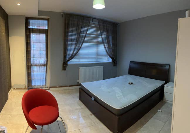 Shadwell, E1 *Inclusive* 3 Rooms in 4 Bed Flat Main Photo