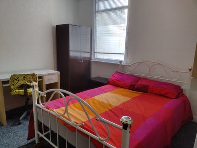 Double Room in Leyton  Main Photo