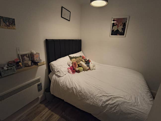 3 bedroom 2 bathroom in Holloway Road Main Photo