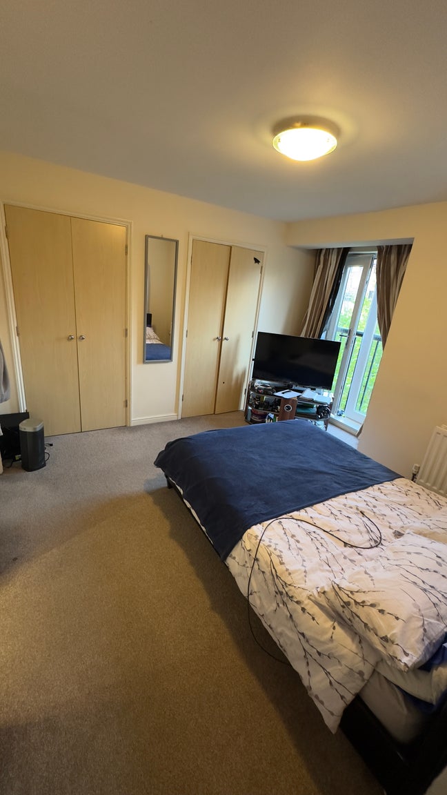 Room available for 2 months. Main Photo