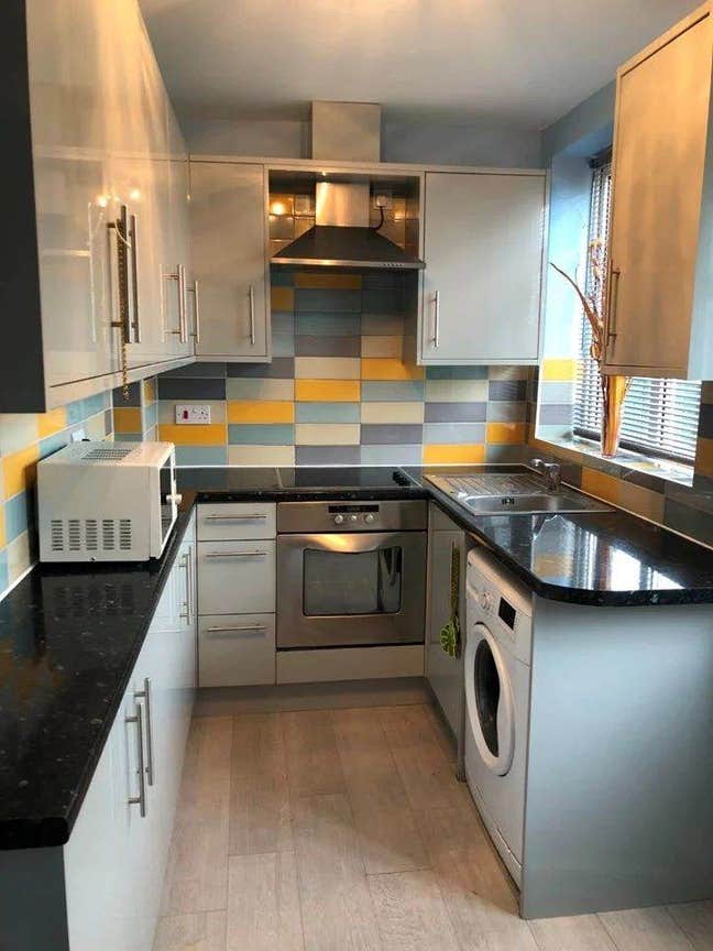3-Bedroom Semi-Detached House to Rent – Dagenham Main Photo