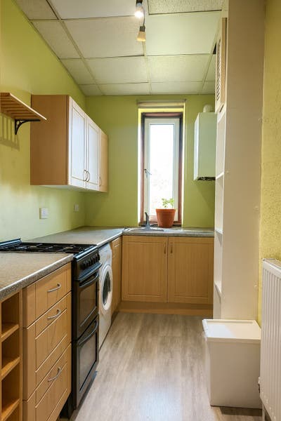 2 Double Rooms Available to Rent  Main Photo