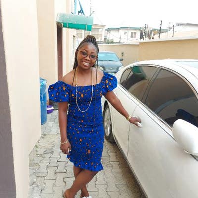 Professional Female seeks a single or double room Main Photo