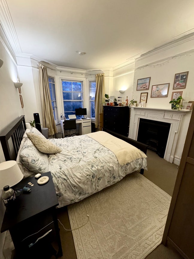⭐️🤎🏡Large double room available in Clapham North!  Main Photo