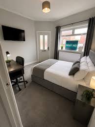 Fully Furnished Double room - Bushey Station  Main Photo