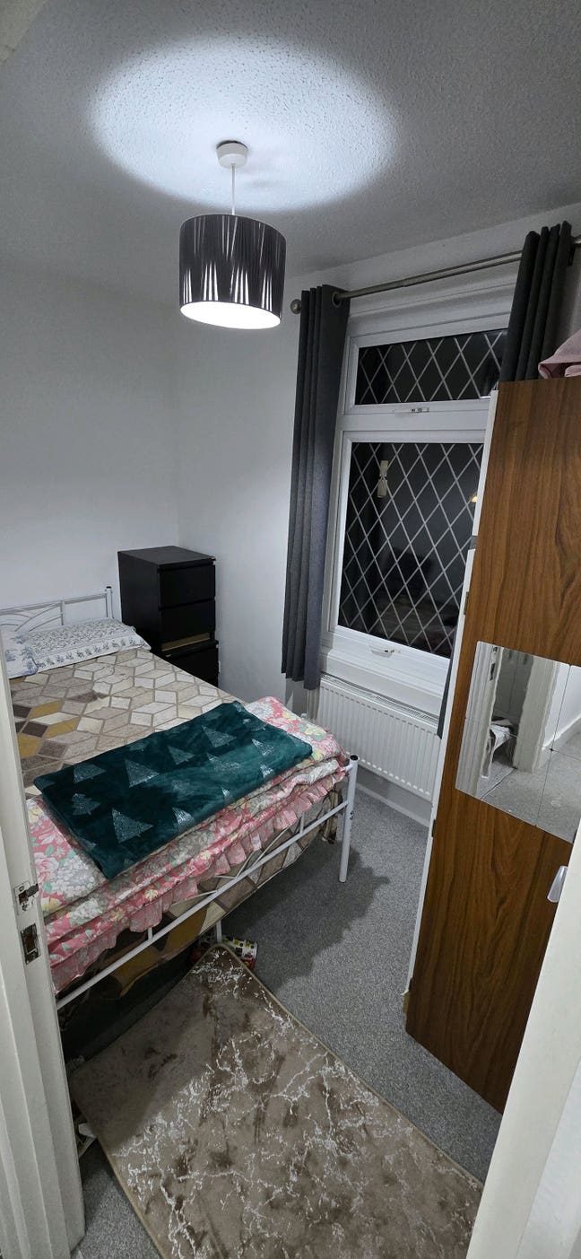 1 single room near watford junction Main Photo