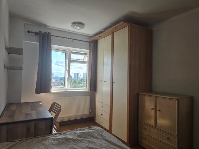 Bedroom recently renovated  Main Photo