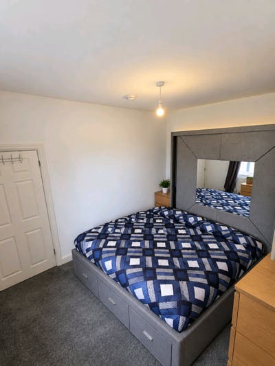 Double Room for Rent - Available Main Photo