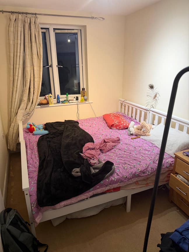 Room available for single or double occupants Main Photo