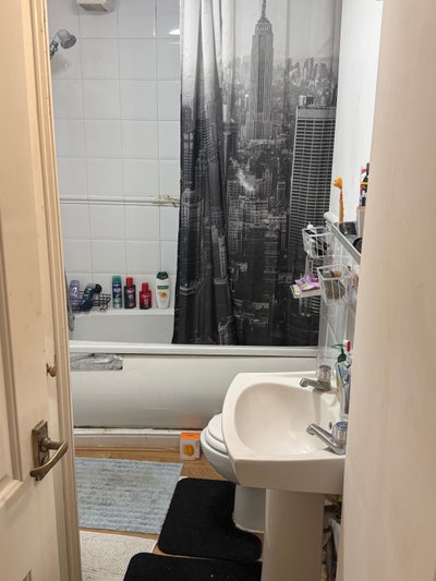 Quite Resident  Main Photo