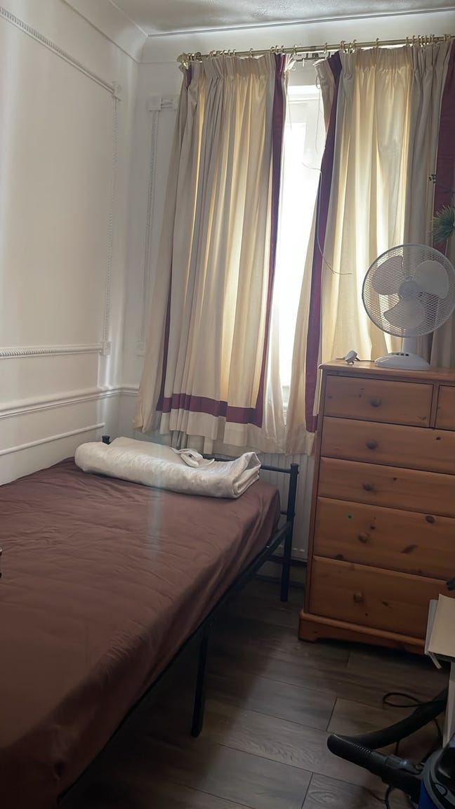 Single Room  Main Photo