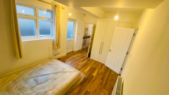 En-Suite Room in Wembley-All Bills Included Main Photo