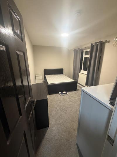 Chelmsford House share Main Photo