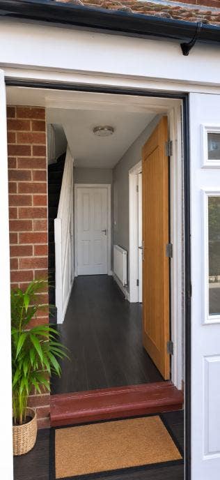 Rooms to Rent in Spacious 4-Bed House – MK42  Main Photo