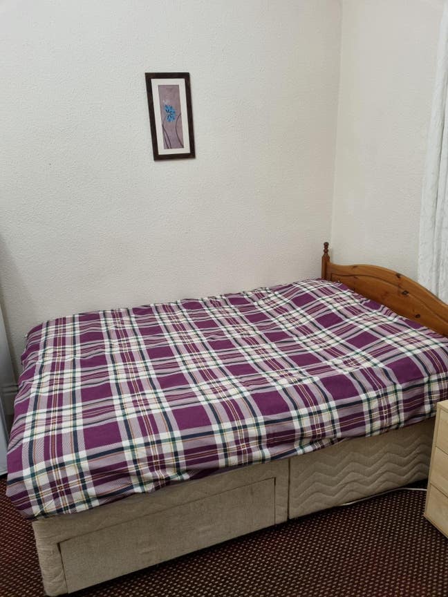 One bed ensuite studio flat  Main Photo
