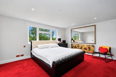 Girliesss! Double en-suite room in NW11!!  Main Photo