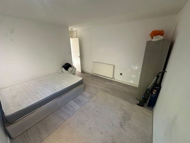@@ Brand New Double Room in Stratford @@ Main Photo