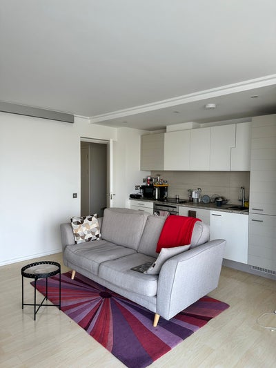 Double room + private bathroom | Canary Wharf rive Main Photo