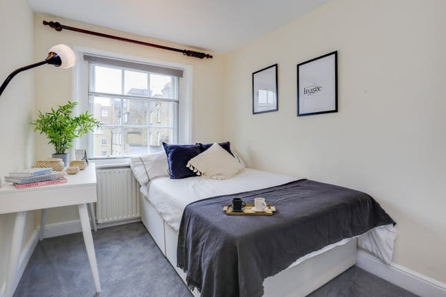 Kensington Church Street - Small Double Room Main Photo