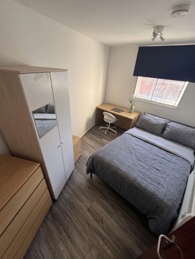 Ensuite Room Available City Centre in November Main Photo