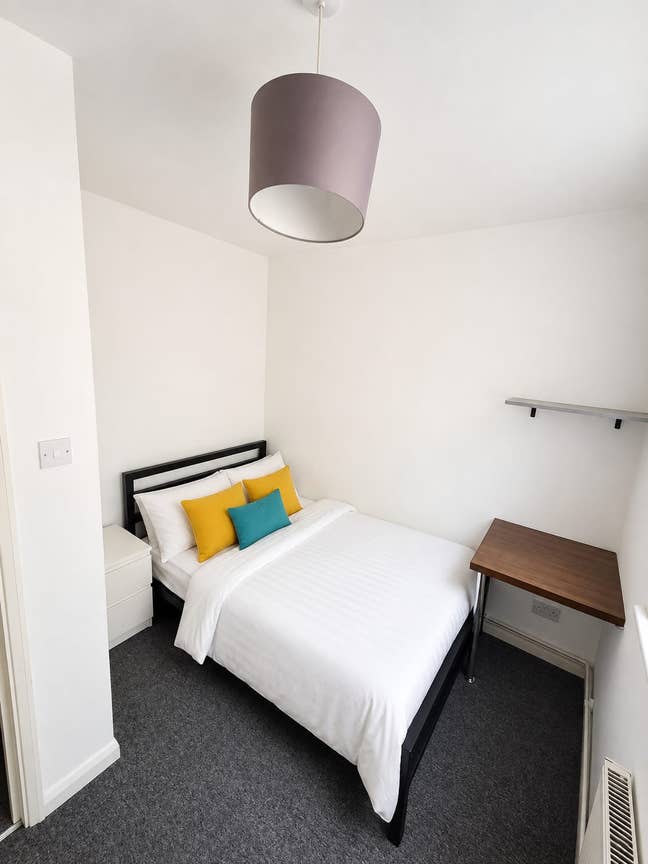 ⭐️ Double Room in a Modern House ⭐️ Main Photo