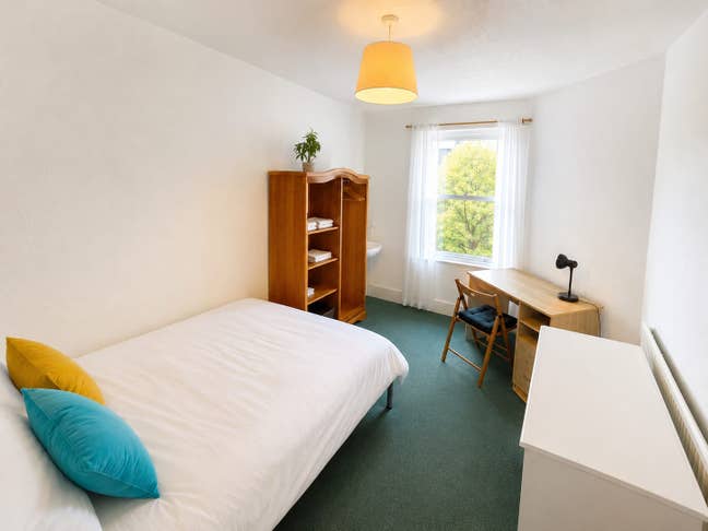 ⭐️ Great location for Lewes Road ⭐️ Main Photo