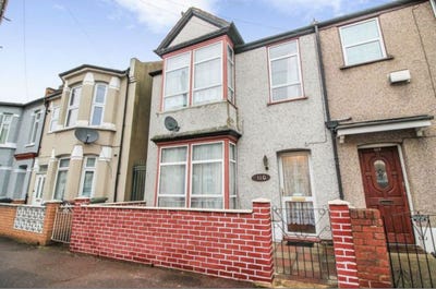 Fantastic 4 Bedroom House Main Photo