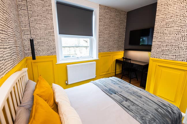 *En-Suite Room in Luxury House ** Main Photo