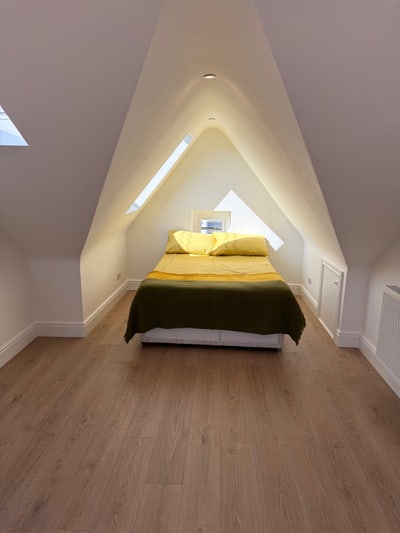 2 EN-SUITE  Main Photo