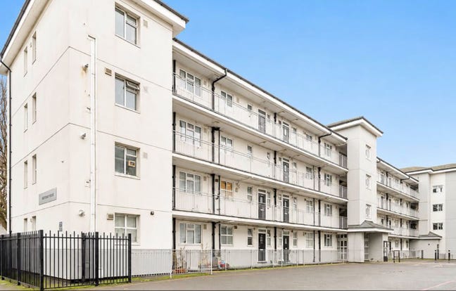 Newly renovated 4 Bedroom apartment Main Photo