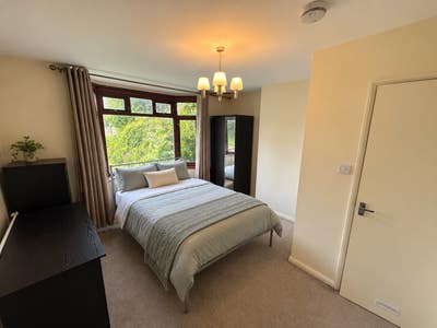 Double Room with Private Shower – CB1 (265QEW) Main Photo