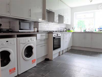 Double ensuite Main Photo