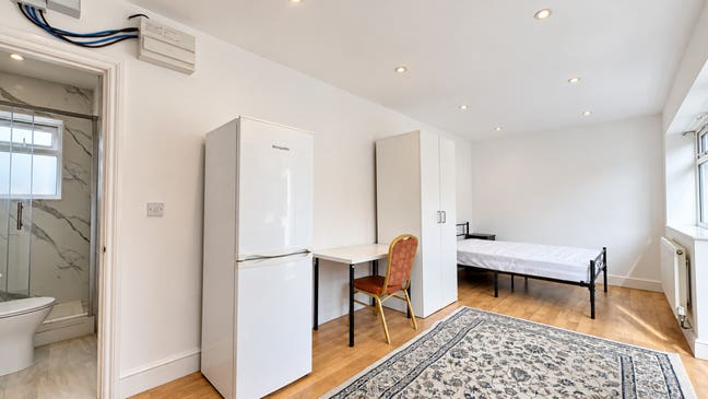 🤩 studio available near West Acton 🤩 Main Photo