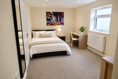 West Bridgford spacious, furnished double bedroom  Main Photo