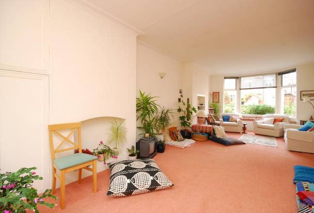 Large Light Double En Suite, Peaceful Home, Garden Main Photo