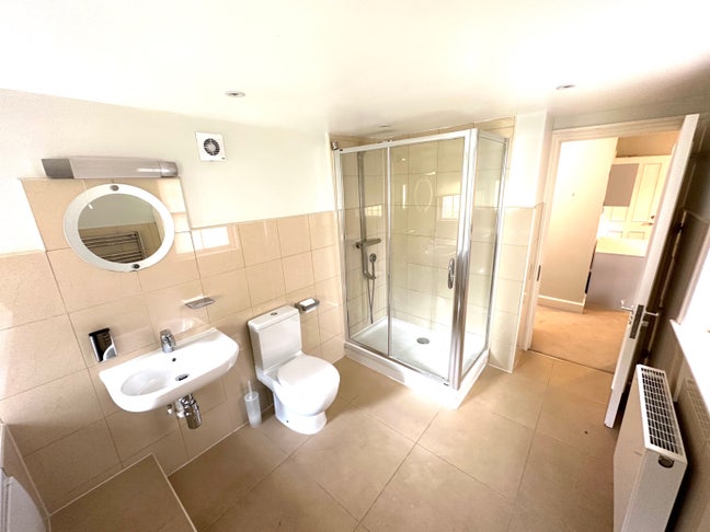 Large 15sqm Ensuite Room – Oxford – Bills Included Main Photo