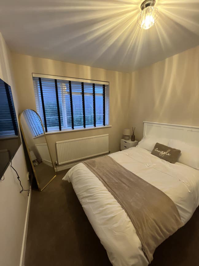 Stunning renovated rooms | Bills Incl ✨  Main Photo