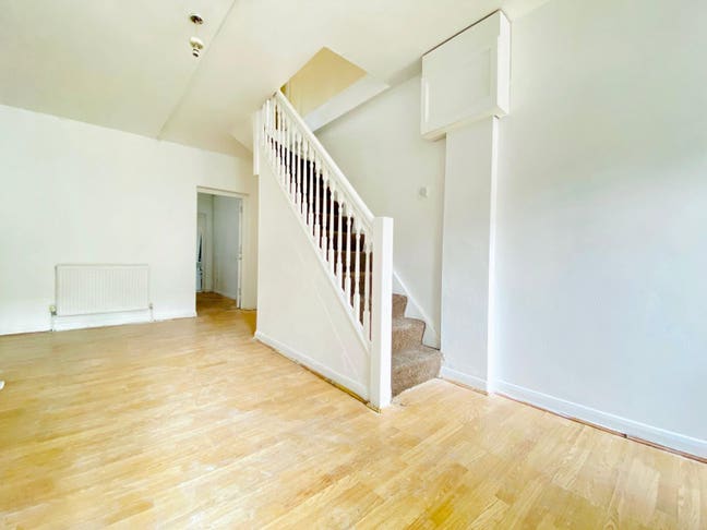 Four-Bedroom House Located Wedderburn Road,Barking Main Photo