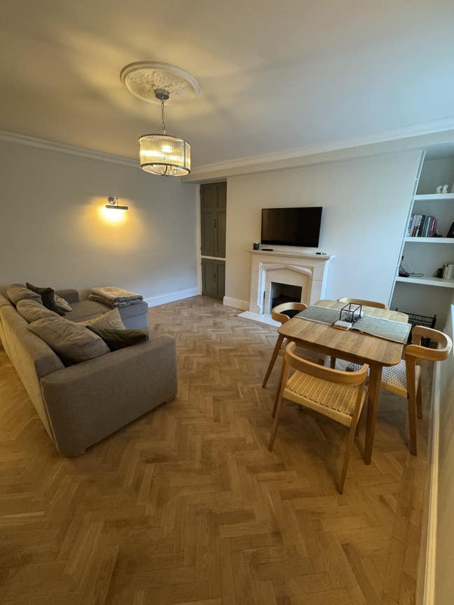 1 Bed Flat, Cheltenham Town Centre  Main Photo