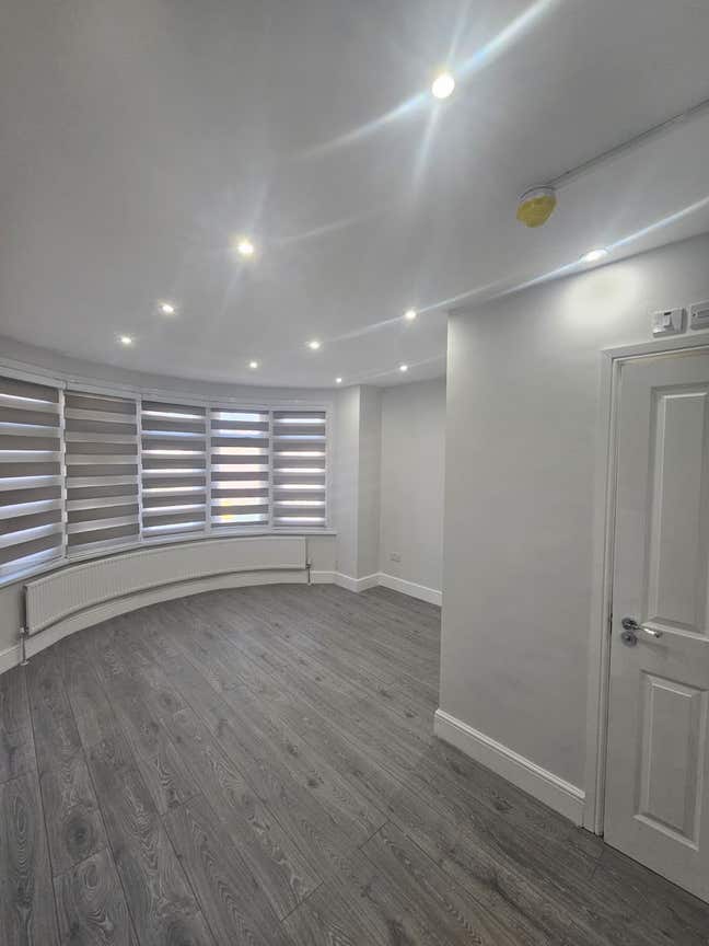 Rooms in a Shared House, Palmers Green, N13 Main Photo