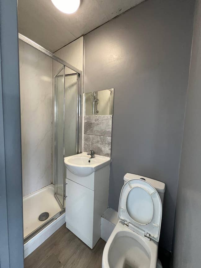 Rooms in London, Feltham & Hounslow TW13  Main Photo