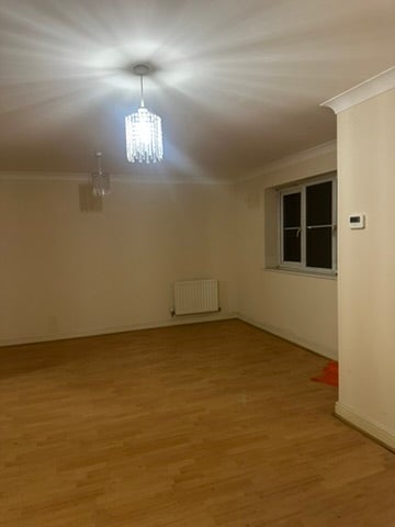 One bed with separate living  flat - To Rent  Main Photo