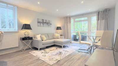 Luxury 3 Bed, 2 Bath Bromley | Short Let | Bills Main Photo