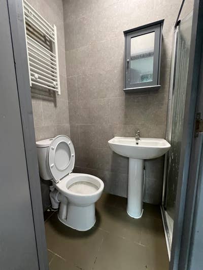  Studio  Flat  in  London, Harrow  HA1 4EX Main Photo