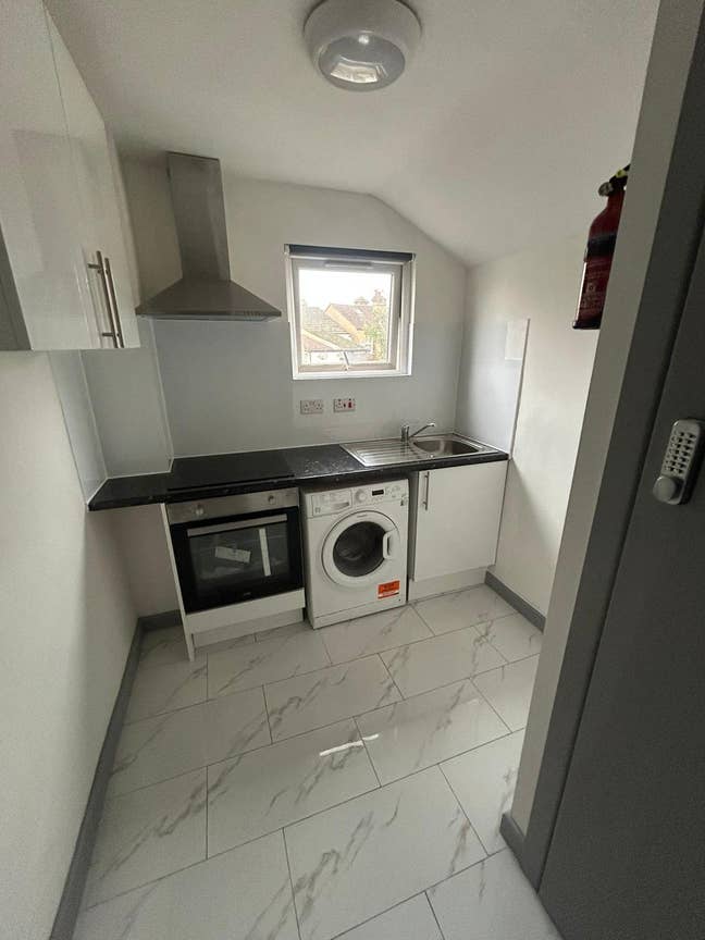 Ensuite Single Room to Rent in Slough (SL1 2RW) Main Photo